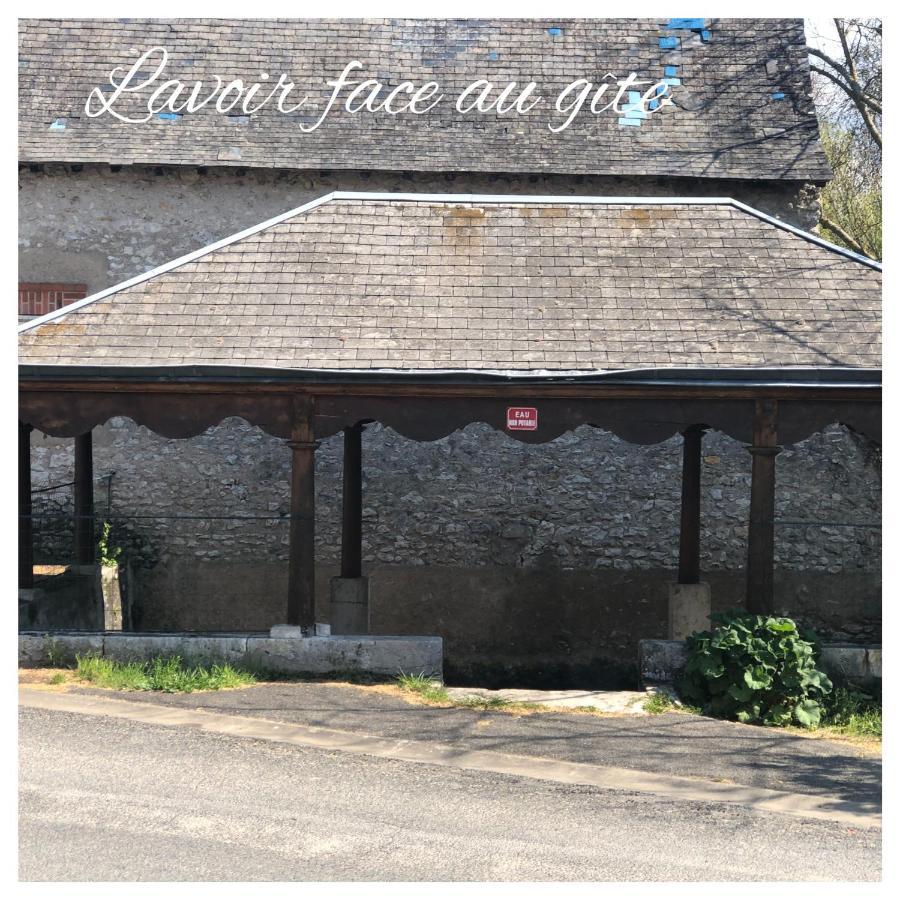 Le Gite Du Lavoir - Les Gites De Josephine Courbouzon  외부 사진